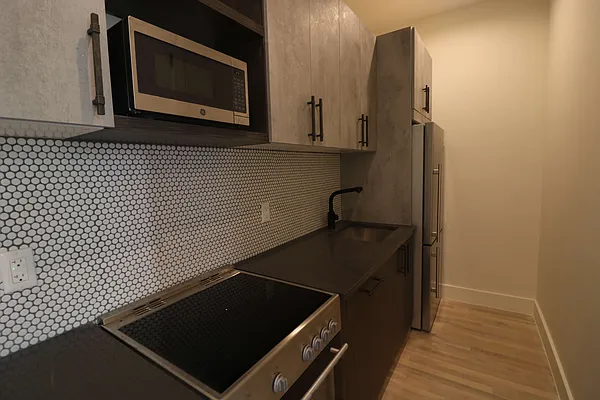 Rented by Compass | media 57