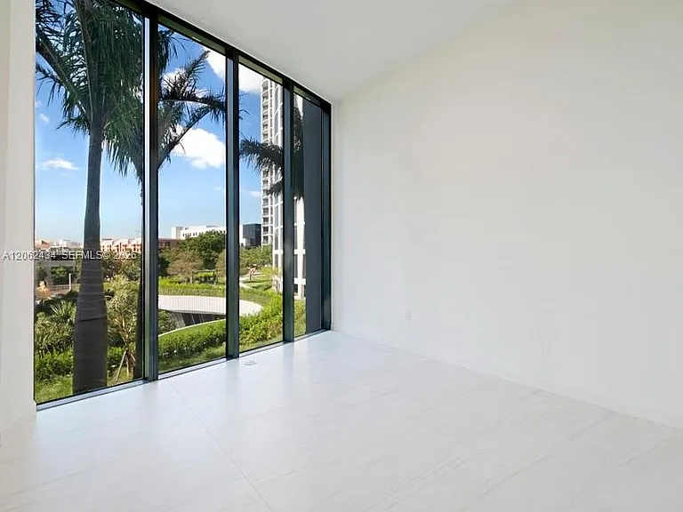 2811 S Bayshore Dr #5C — Photo 20
