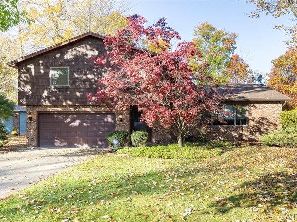 220 Marlin Dr, Grand Island, NY 14072