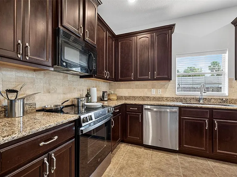 3204 W Marlin Ave — Photo 7