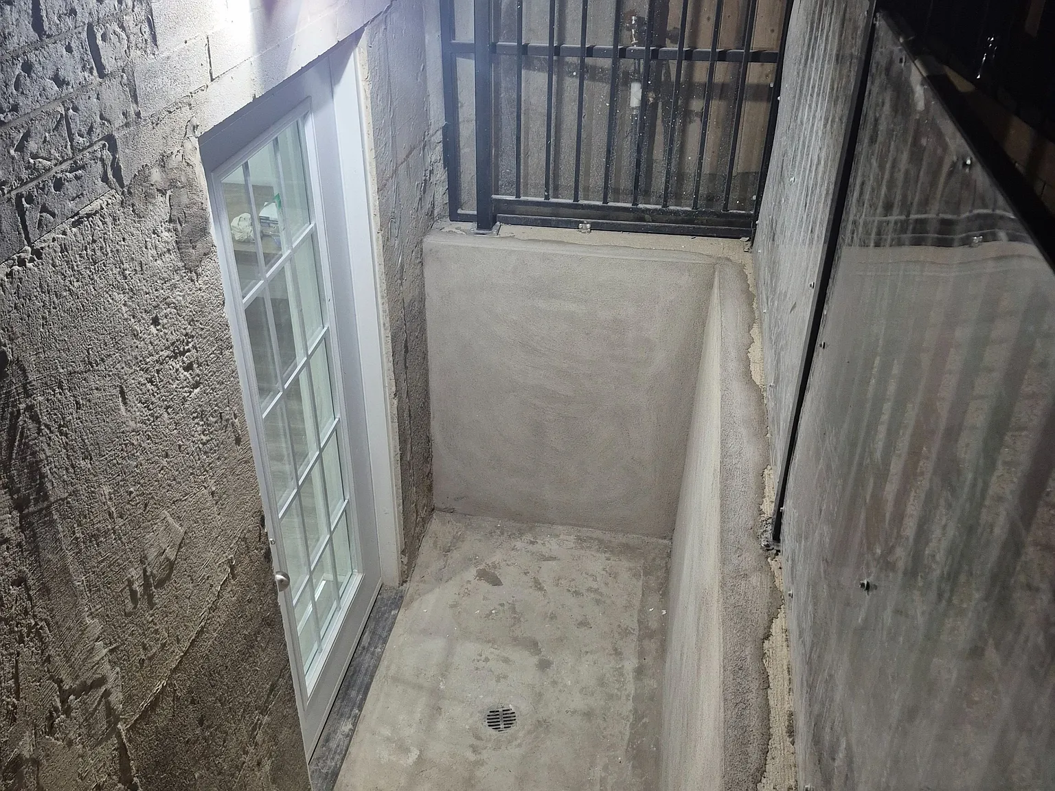 2 bed, $2,000 — Photo 2