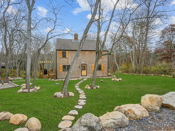 2nd image of 309 Great Fields Road