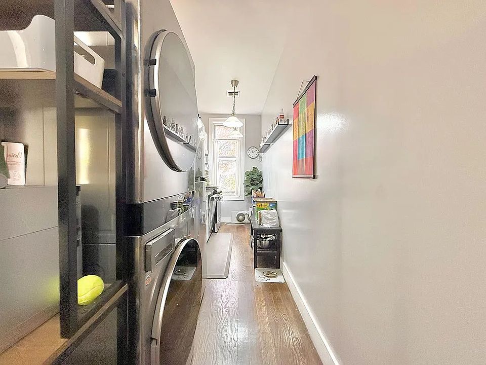 1st image of 147 Bleecker St #2A