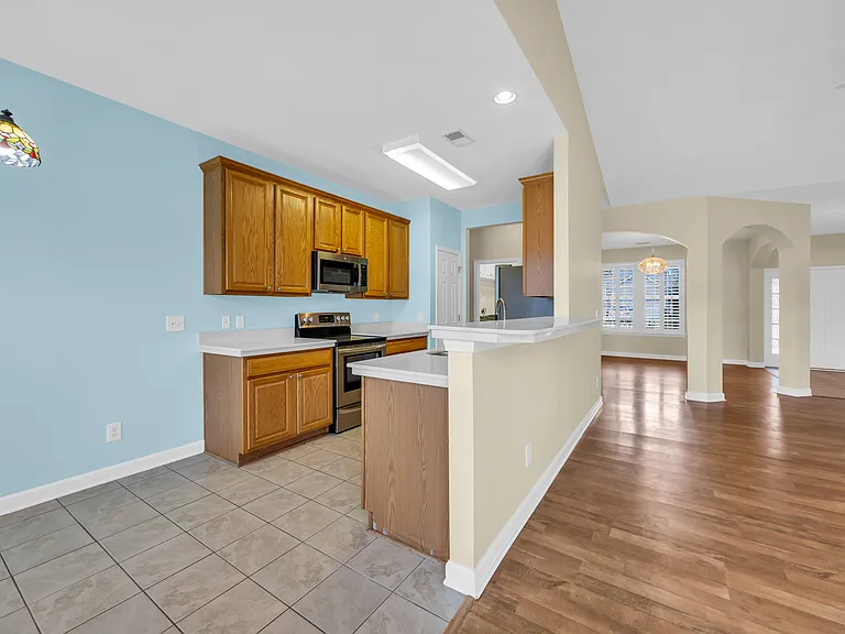 101 Zinnia Dr — Photo 26