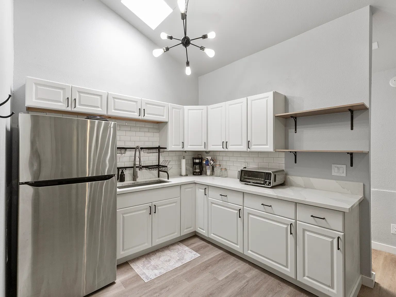 Studio, 375 sqft, $2,250 — Photo 2