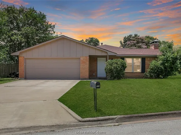 1814 Medina Dr, College Station, TX 77840