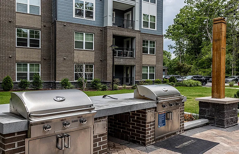 Aviation Crossing Apartments — Photo 40