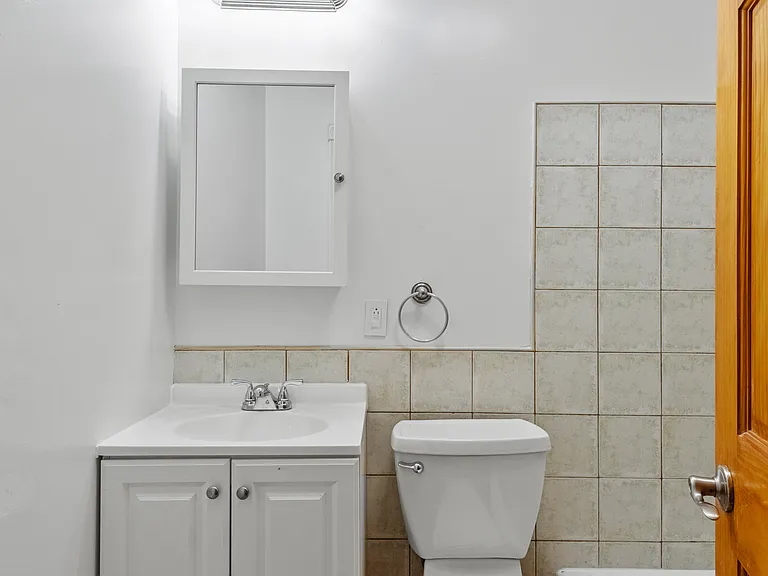 1411 Dekalb Ave #3L — Photo 4