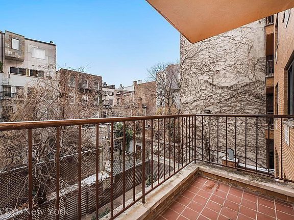 5th image of 394 E 8th St APT 6A