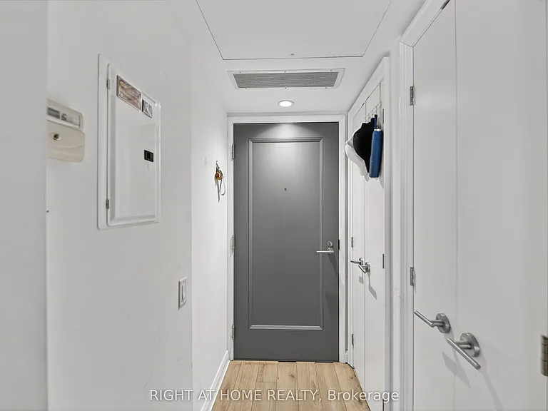 155 Yorkville Ave #2512 — Photo 5