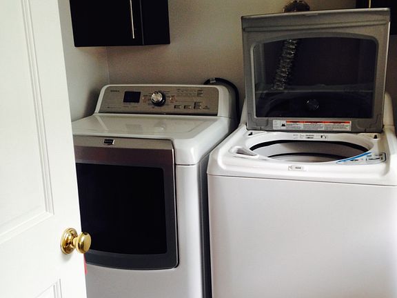 5th image of 110 Olney St