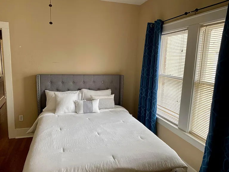 2504 Cleburne St — Photo 15