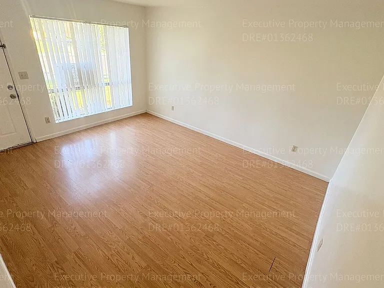 2425 Westholme Blvd — Photo 10