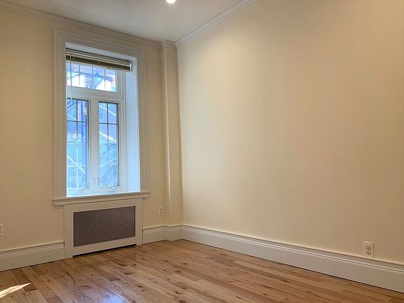 3rd image of 163 E 36th St #4A