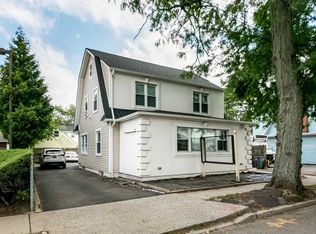 175 W Old Country Rd, Hicksville, NY 11801