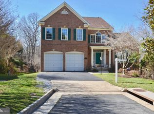 21155 Brookside Ln, Sterling, VA 20165