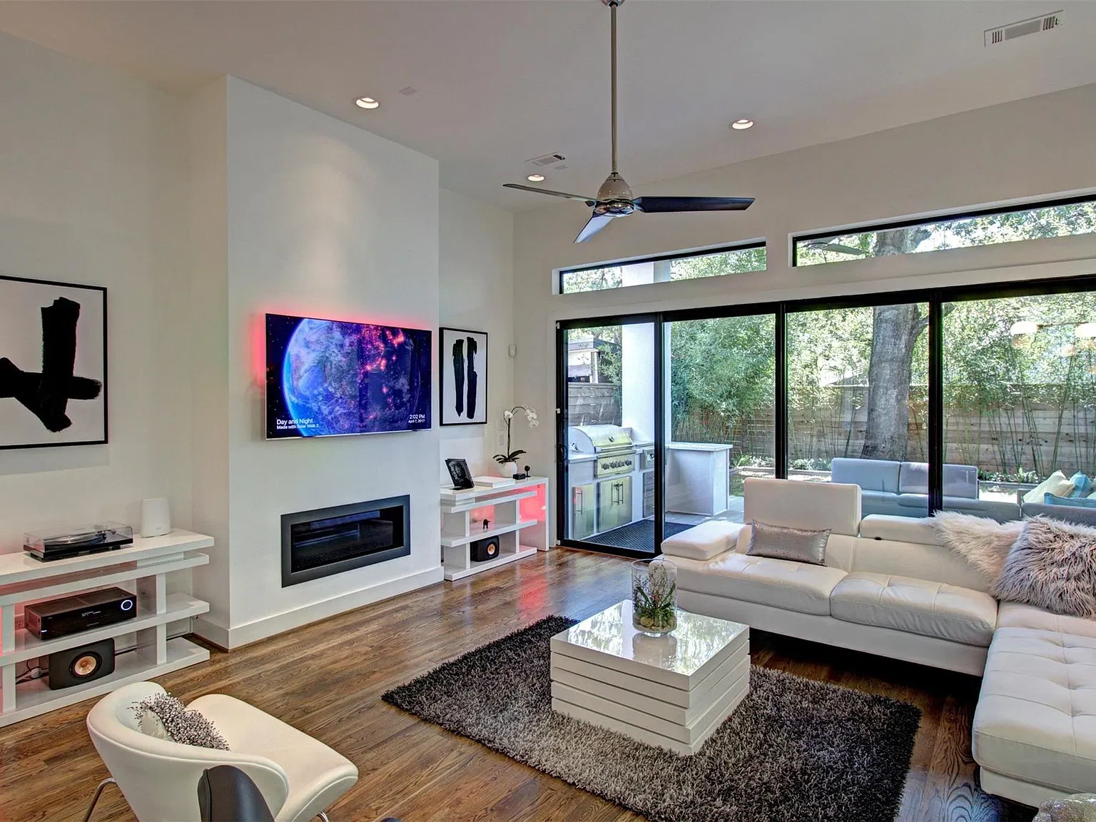 4 bed, 3.5 bath, 3197 sqft, $6,000 — Photo 4