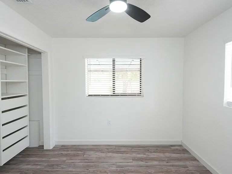 347 S Lakeside Dr — Photo 19