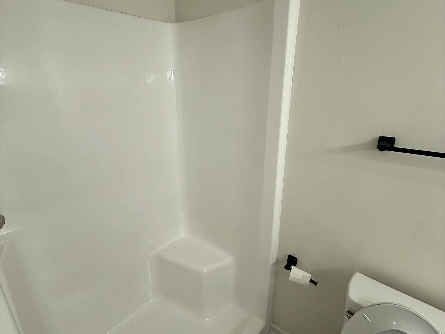 3 bed, 1075 sqft, $1,650 — Photo 4