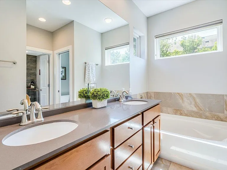 3505 Villa Ct #11 — Photo 20