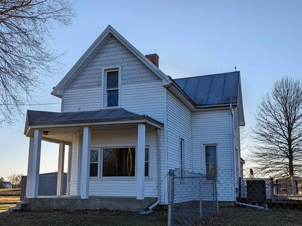 214 N Warsaw St, Ursa, IL 62376