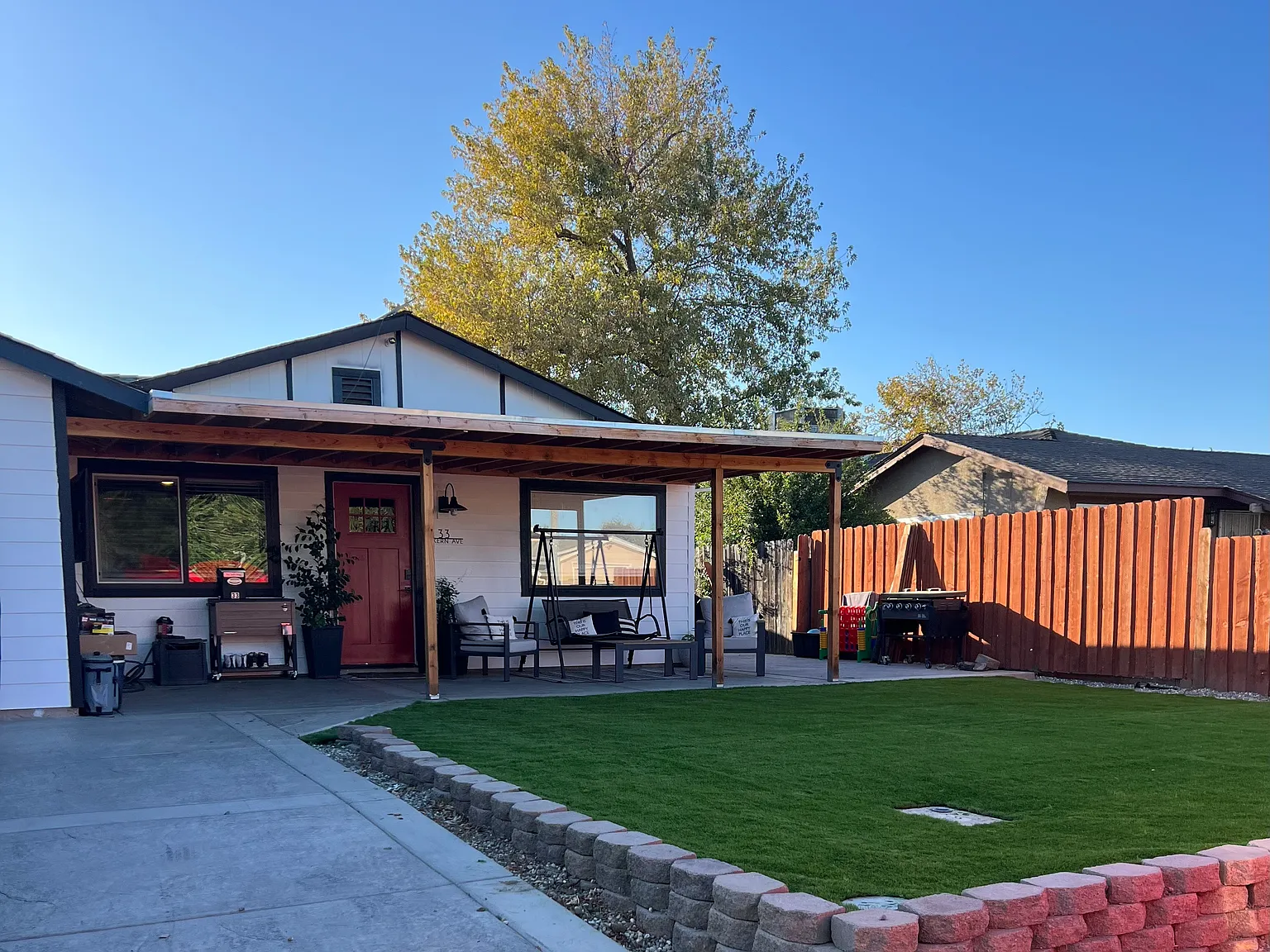 3 bed, 1000 sqft, $2,795 — Photo 1