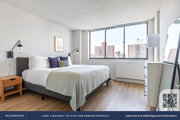 Rented by The Blueground | media 9