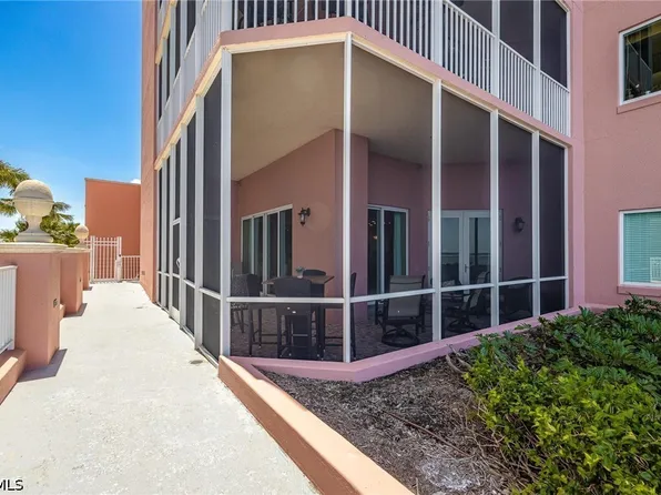 2745 1st St, Fort Myers, FL