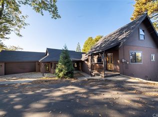 2 Mistletoe Turn, Running Springs, CA 92382