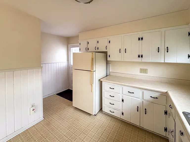38 Marshall Dr — Photo 19