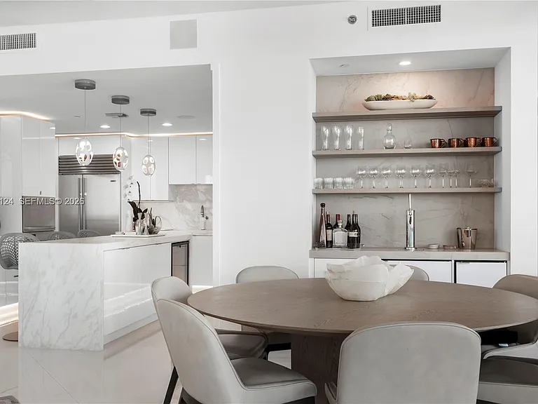 5959 Collins Ave #807 — Photo 21
