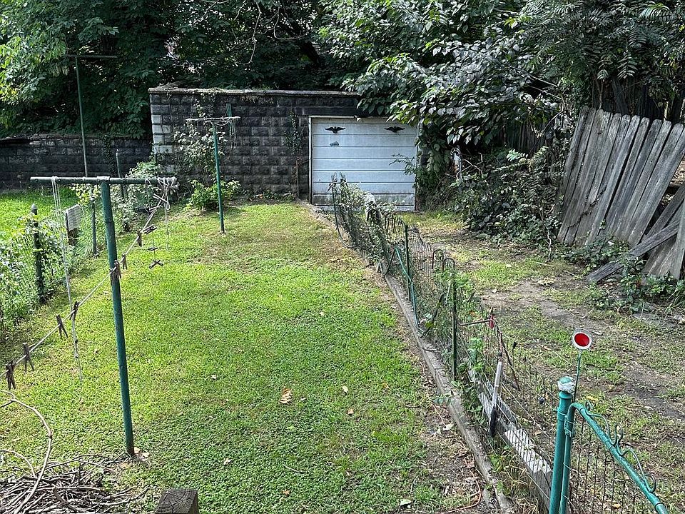 2nd image of 1930 Parksley Ave