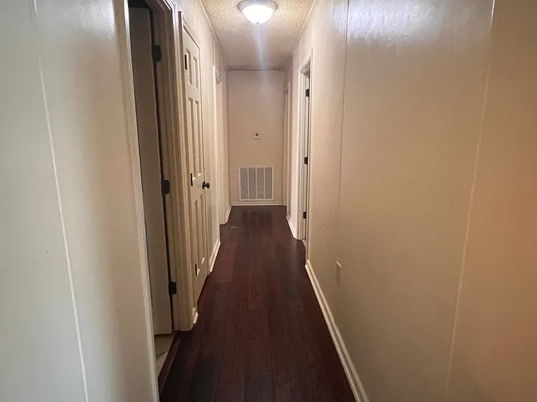 325 Lakeridge Trl — Photo 14