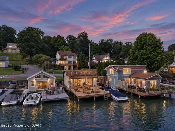 1428 Lakeside Dr, Harveys Lake, PA 18618