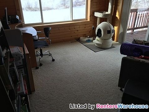 5th image of 10886 Tyler Ct NE