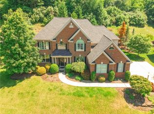 1801 Constitution Blvd, Valencia, PA 16059