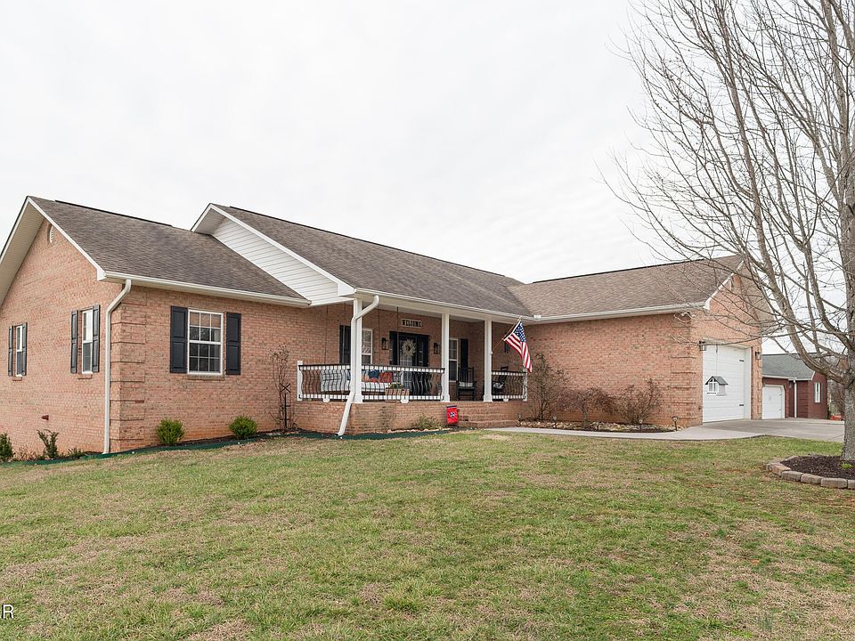 1st image of 1407 Ellis Woods Loop