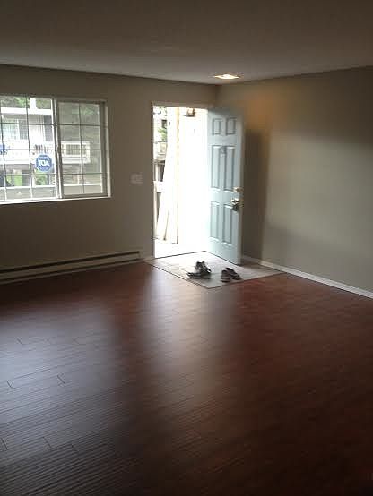 1st image of 14503 NE 7th Pl APT 4