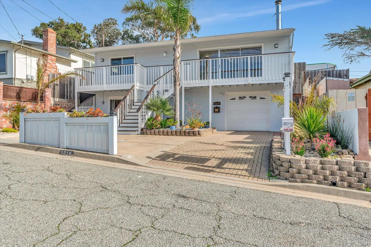 1216 Vallejo St photo 1