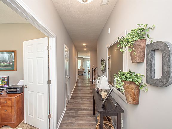 5th image of 1686 Glade Valley Dr
