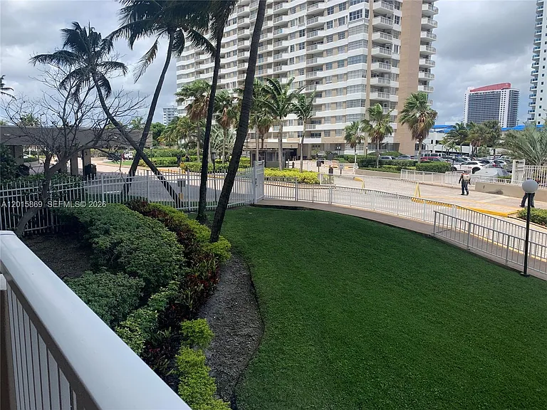 1985 S Ocean Dr #MZM — Photo 16