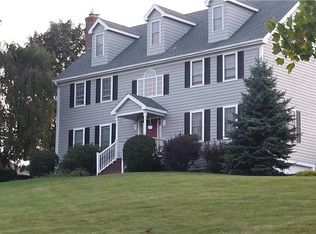 17 S Branford Rd, Wallingford, CT 06492