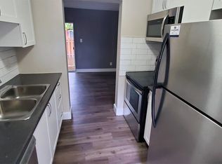 33 Berkley Drive, Saint Catharines, ON L2M 6T8