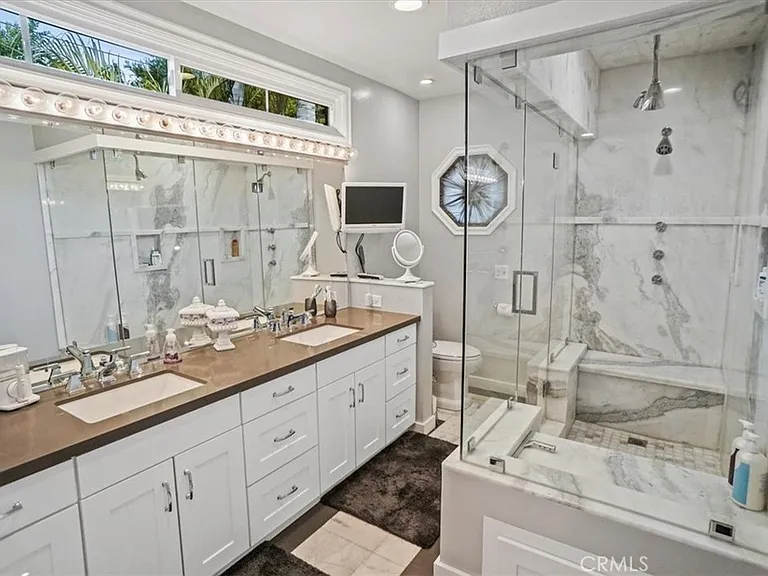 10419 Bloomfield St — Photo 12