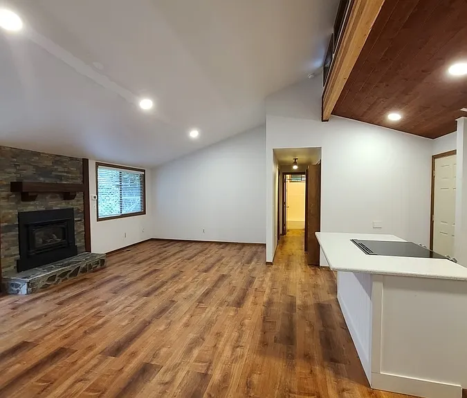 175 SW The Pines Dr — Photo 8