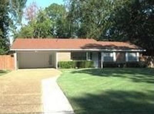15 Rosewood Dr, Monroe, LA 71203