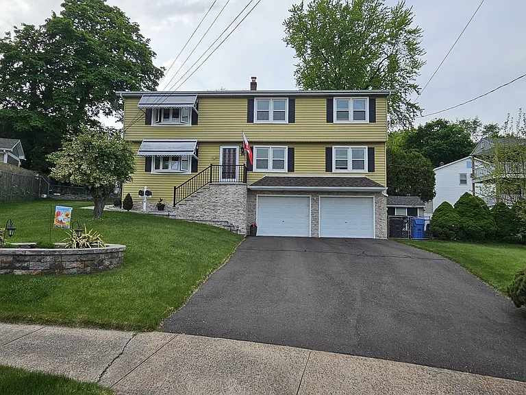14 Cadwell Ct #2 — Photo 2