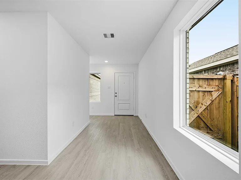 16842 Spotted Oak Dr — Photo 5