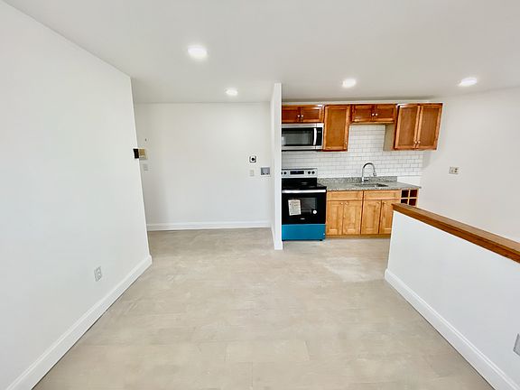 5th image of 2626 S Watts St Floor 2