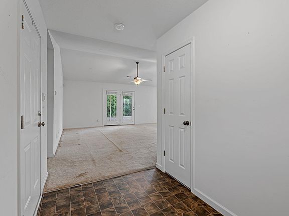4th image of 110 Feldspar Ln